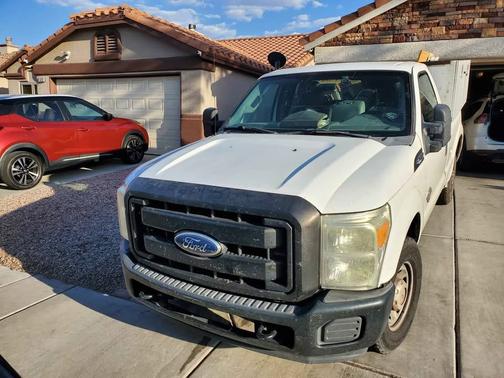 White 2011 Ford F-250 XL
