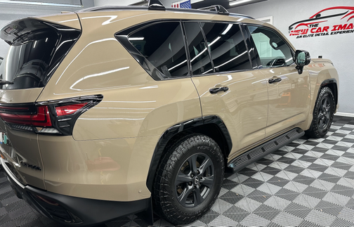 2025 Lexus LX 700h Overtrail