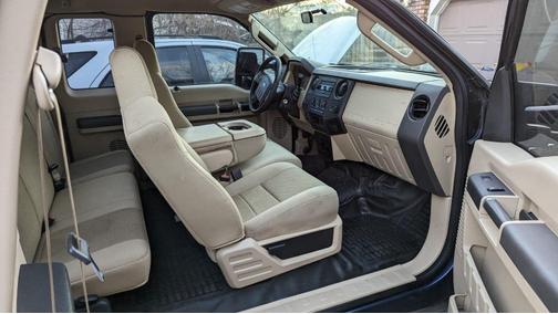 Photo 3 of 6 of 2008 Ford F-250 XL SuperCab Super Duty
