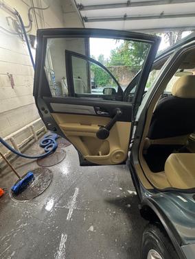 Beige 2011 Honda CR-V SE