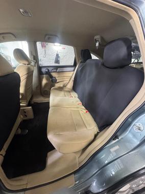 Beige 2011 Honda CR-V SE