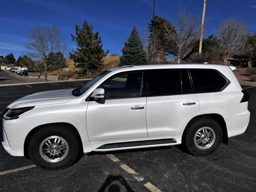 2016 Lexus LX 570 Base