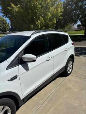 White 2017 Ford Escape SE