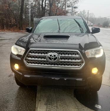 2017 Toyota Tacoma TRD Sport