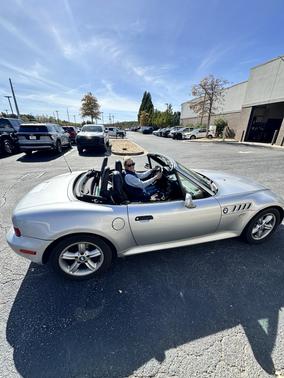Gray 2000 BMW Z3 2.3 Roadster
