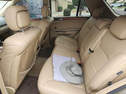 Beige 2009 Mercedes-Benz M-Class ML 350 4MATIC