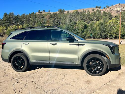 2025 Kia Sorento X-Line EX