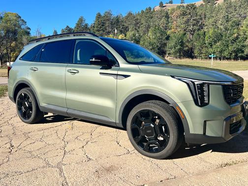 2025 Kia Sorento X-Line EX