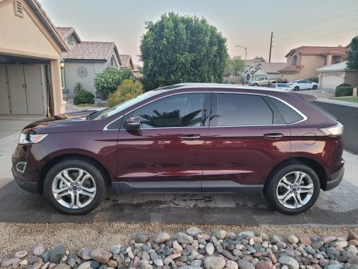 2017 Ford Edge Titanium