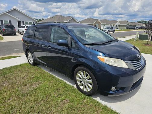 2011 Toyota Sienna Limited