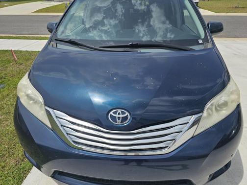 2011 Toyota Sienna Limited