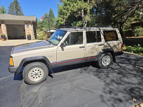 1994 Jeep Cherokee Sport
