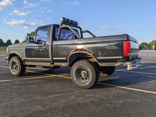Black 1994 Ford F-150 XL