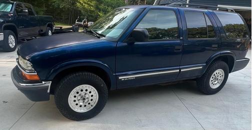 Blue 2000 Chevrolet Blazer LS
