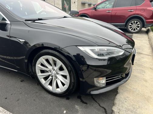 Black 2016 Tesla Model S 75D