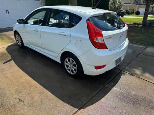 White 2012 Hyundai Accent GS