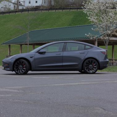 2023 Tesla Model 3 Performance