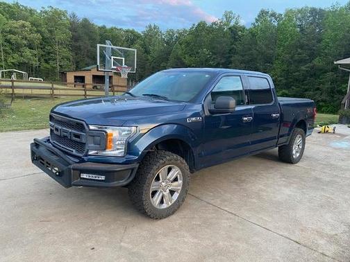 Blue 2018 Ford F-150 XLT