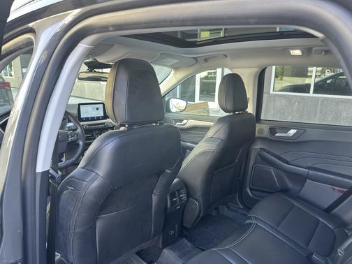 Gray 2022 Ford Escape SEL Hybrid
