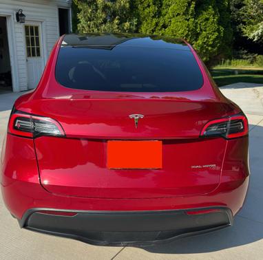 Red 2022 Tesla Model Y Long Range