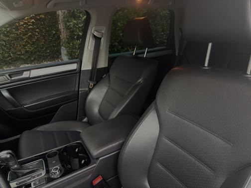 2013 Volkswagen Touareg TDI Sport