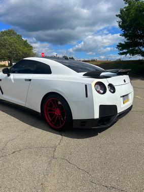 2013 Nissan GT-R Black Edition