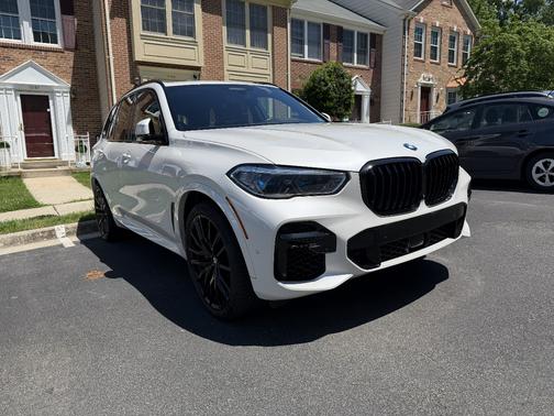 White 2023 BMW X5 xDrive40i