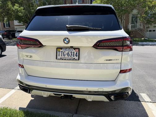 White 2023 BMW X5 xDrive40i