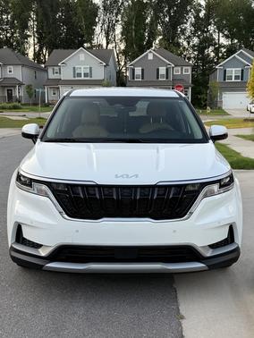 2024 Kia Carnival EX