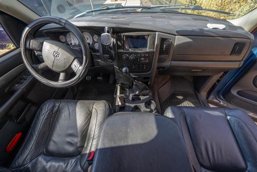 2004 Dodge Ram 3500 SLT Quad Cab