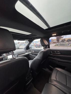 Silver 2018 Ford Explorer Limited