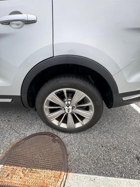 Silver 2018 Ford Explorer Limited