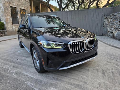 Black 2022 BMW X3 sDrive30i