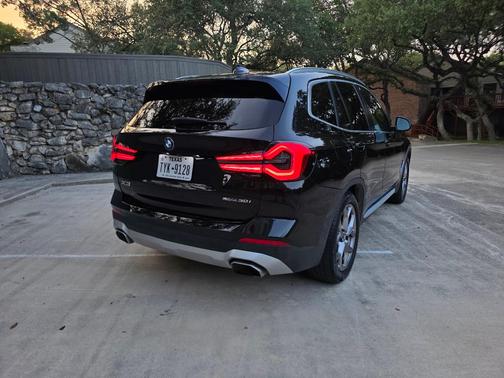 Black 2022 BMW X3 sDrive30i