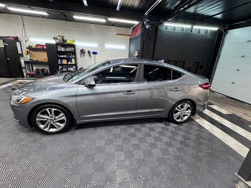 2018 Hyundai ELANTRA Limited