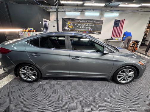 2018 Hyundai ELANTRA Limited