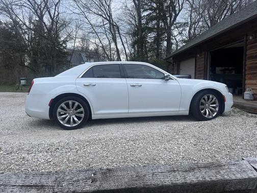 2018 Chrysler 300 Limited
