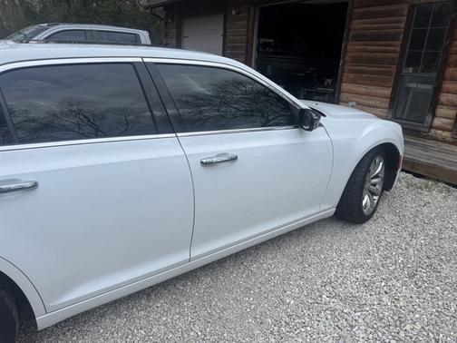 2018 Chrysler 300 Limited