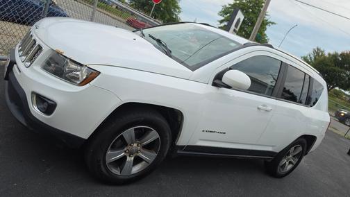 White 2017 Jeep Compass High Altitude