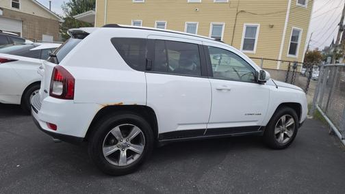White 2017 Jeep Compass High Altitude