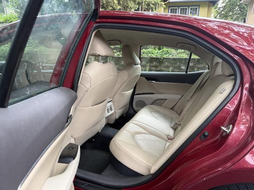 Red 2019 Toyota Camry Hybrid XLE
