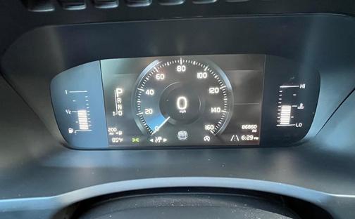 Gray 2019 Volvo XC90 T5 Momentum