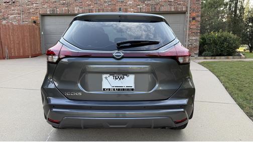 2022 Nissan Kicks S
