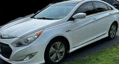 White 2015 Hyundai SONATA Hybrid Limited