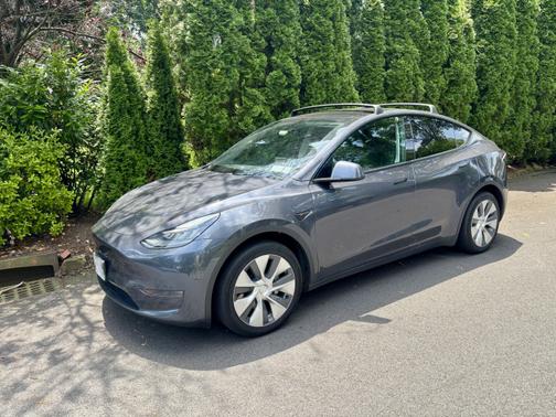 2020 Tesla Model Y Long Range