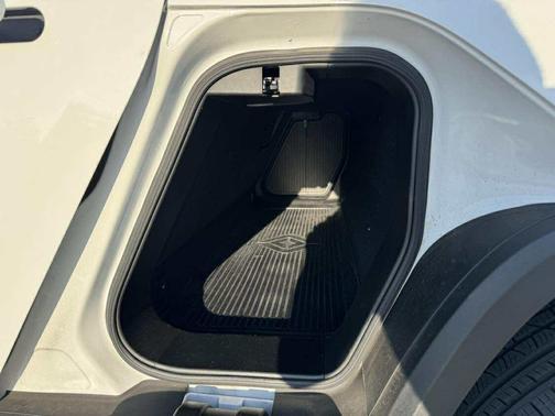 2023 Rivian R1T Adventure Performance Dual-Motor Large Package