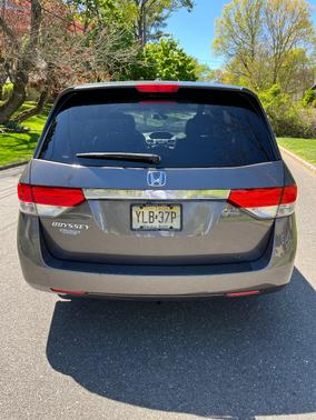 Gray 2016 Honda Odyssey EX-L