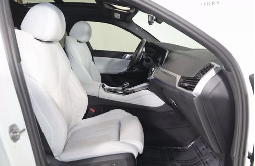 White 2023 BMW X6 xDrive40i