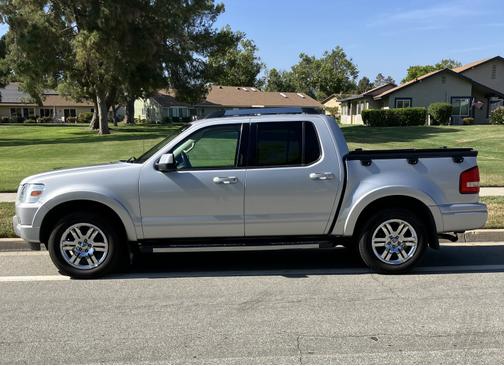 2010 Ford Explorer Sport Trac Limited