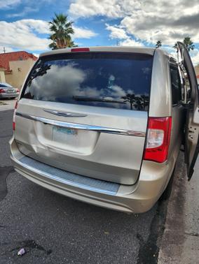 2014 Chrysler Town & Country Touring